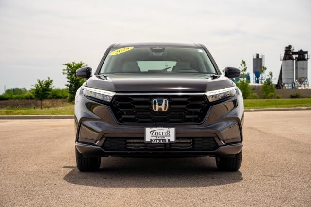 Used 2025 Honda CR-V EX image 2