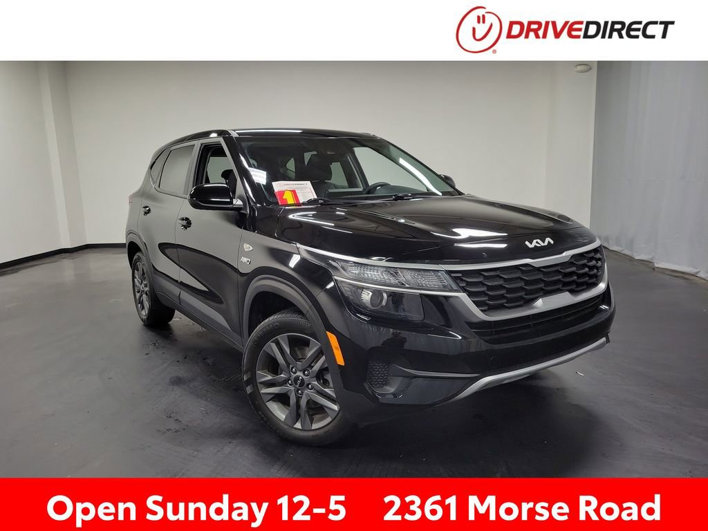Used 2022 Kia Seltos LX AWD/4WD image 1