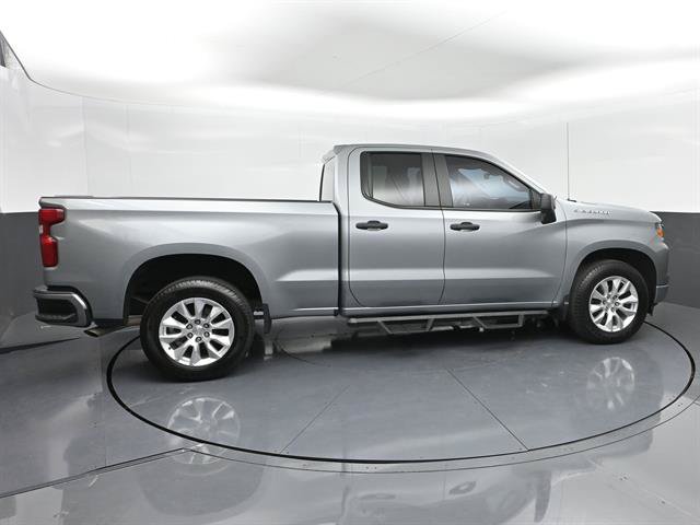 Used 2025 Chevrolet Silverado 1500 Custom RWD image 27