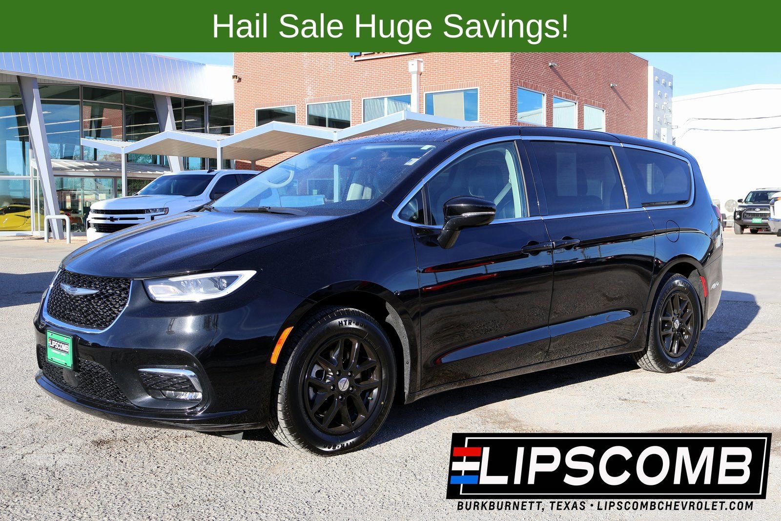 Used 2024 Chrysler Pacifica Touring-L