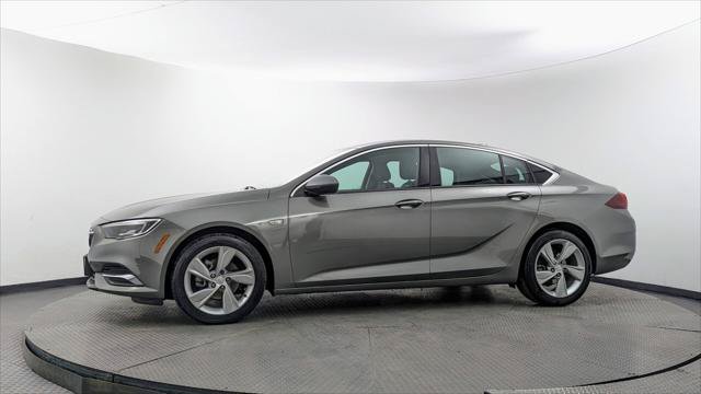 Used 2018 Buick Regal Preferred w/ Driver Confidence Package #1 FWD image 3