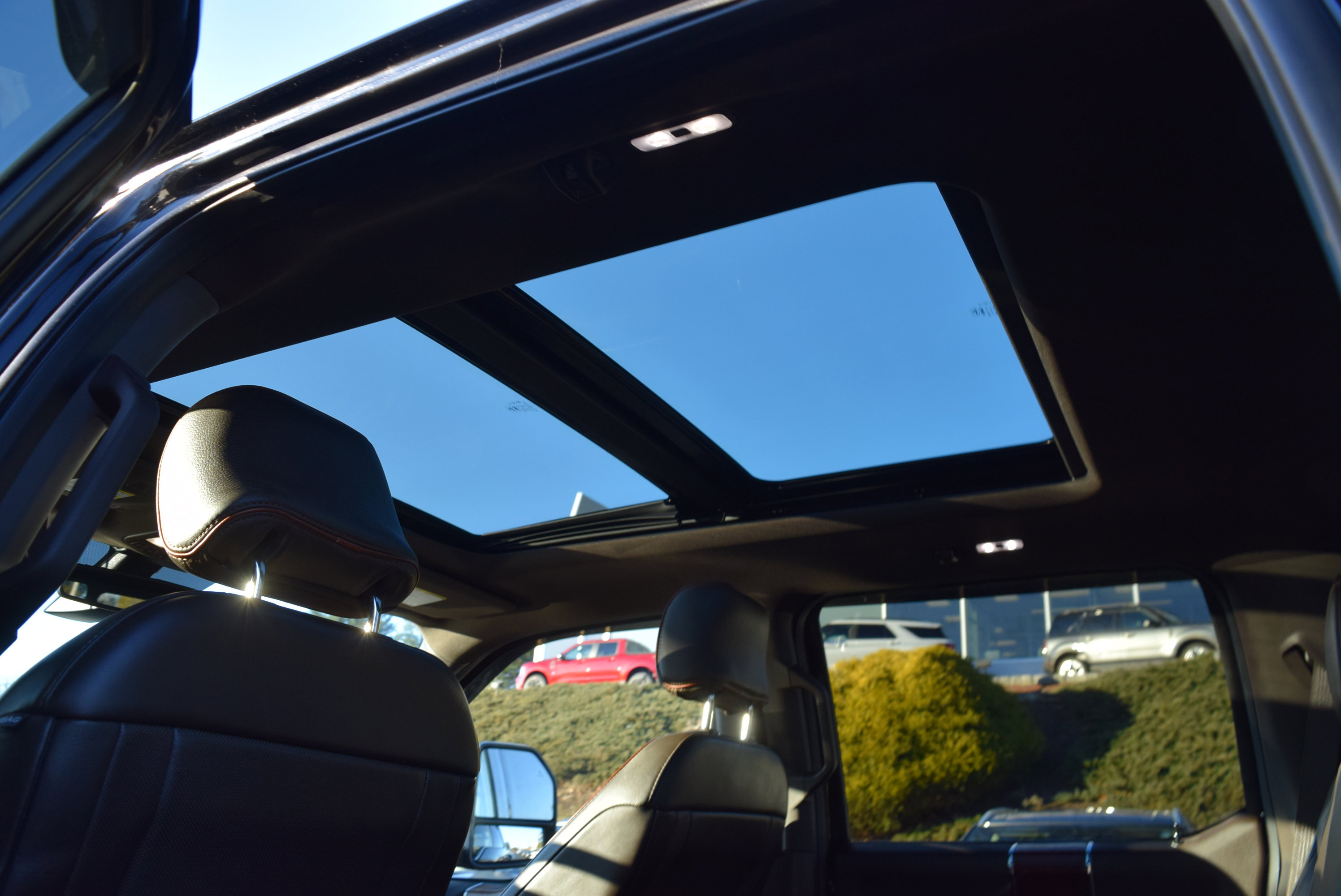 Used 2017 Ford F350 King Ranch w/ King Ranch Ultimate Package image 11