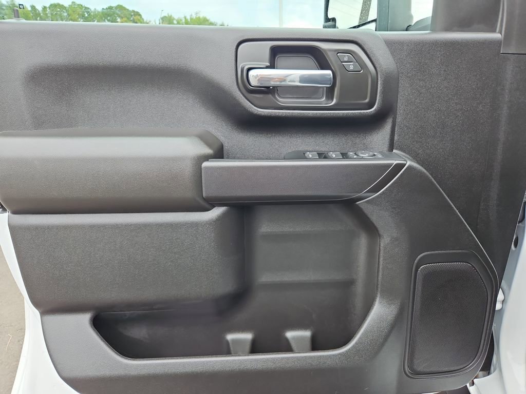Used 2024 Chevrolet Silverado 2500 Custom w/ Custom Value Package image 23