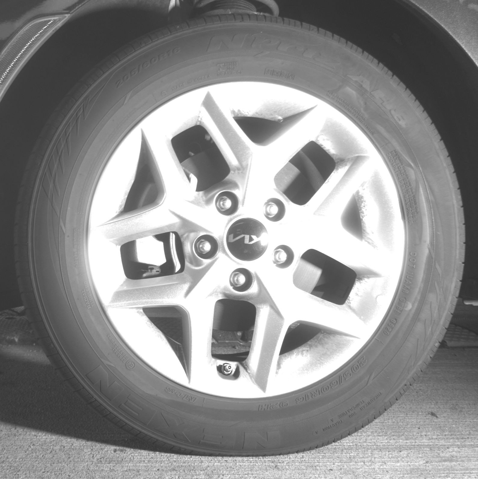 Used 2025 Kia Soul LX w/ LX Technology Package FWD image 17