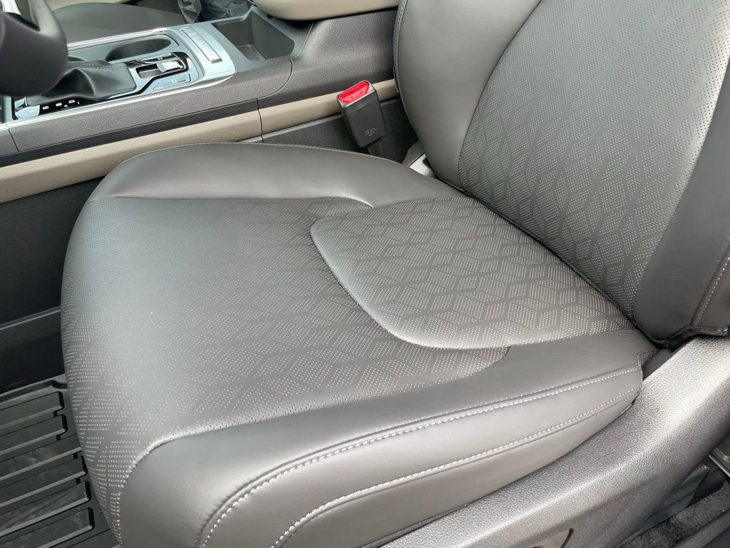 New 2026 Kia Carnival EX image 22