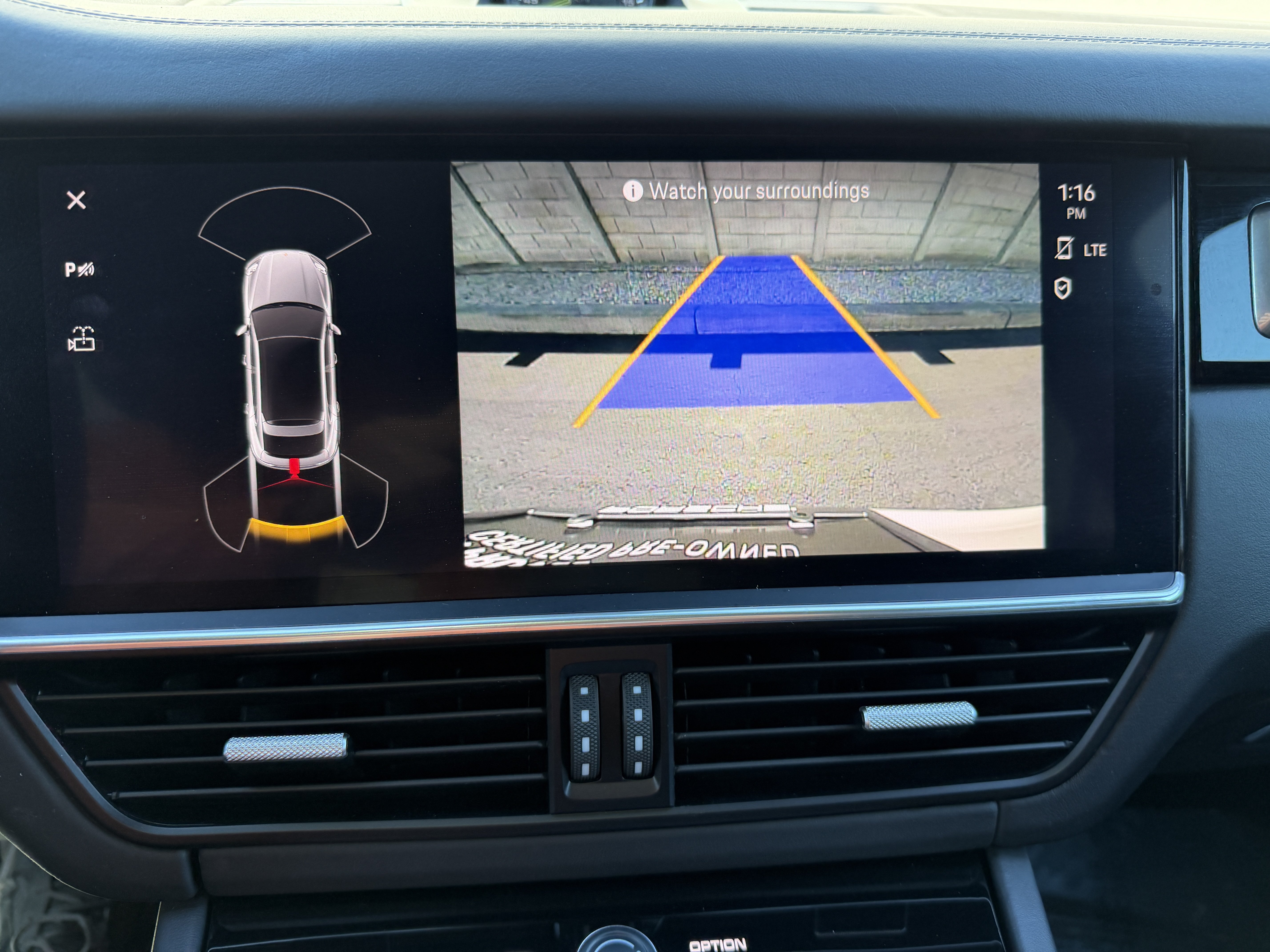 Certified 2022 Porsche Cayenne Turbo S AWD/4WD image 30