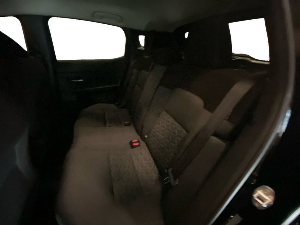 Used 2025 Nissan Kicks SV AWD/4WD image 14