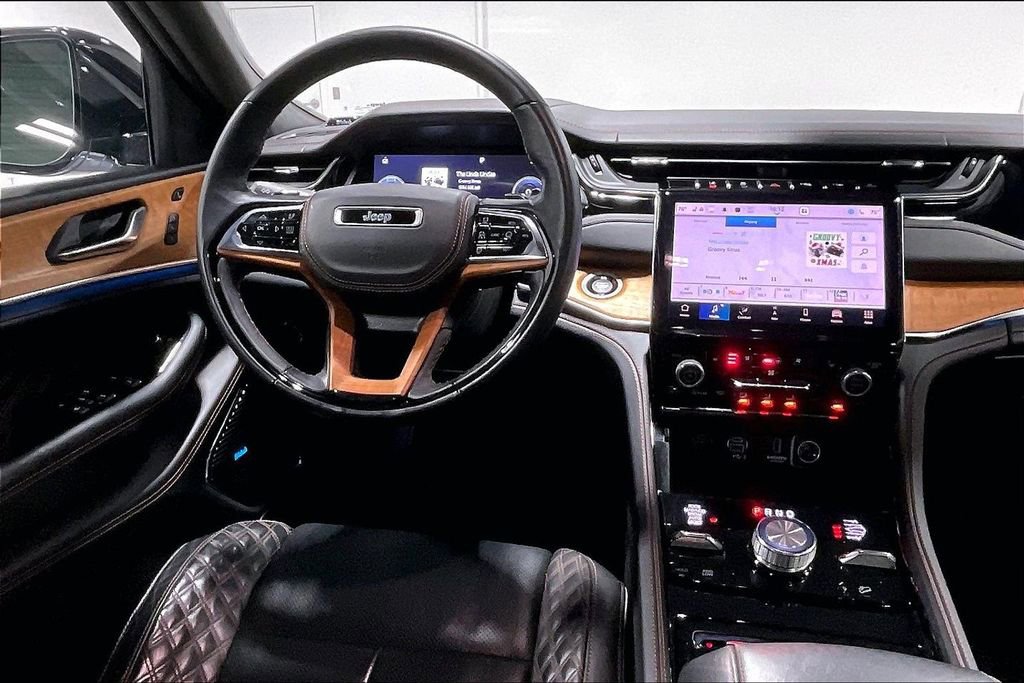Used 2022 Jeep Grand Cherokee L Summit image 7