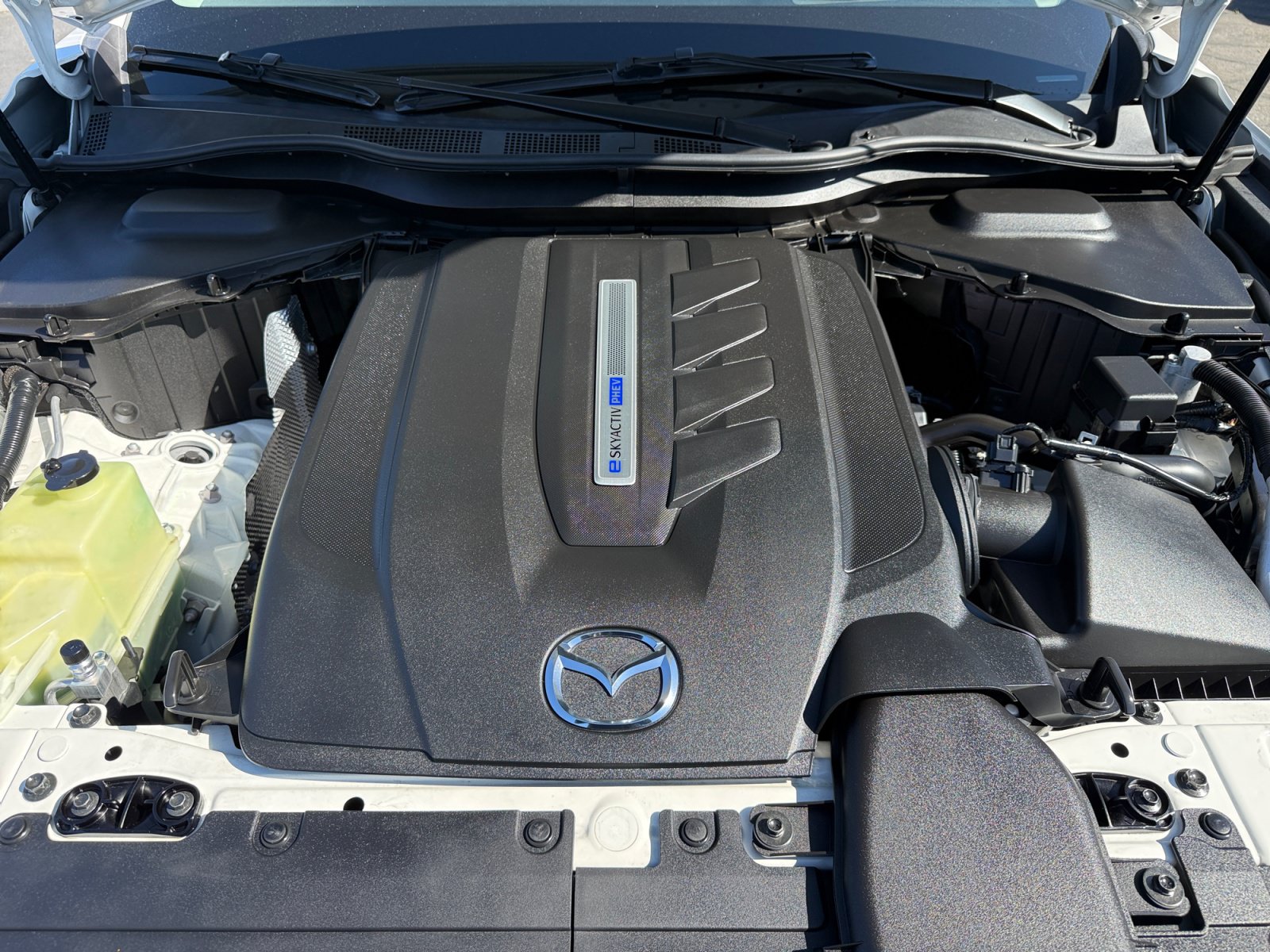 Certified 2024 MAZDA CX-90 Plug-In Hybrid w/ Premium Plus AWD/4WD image 21