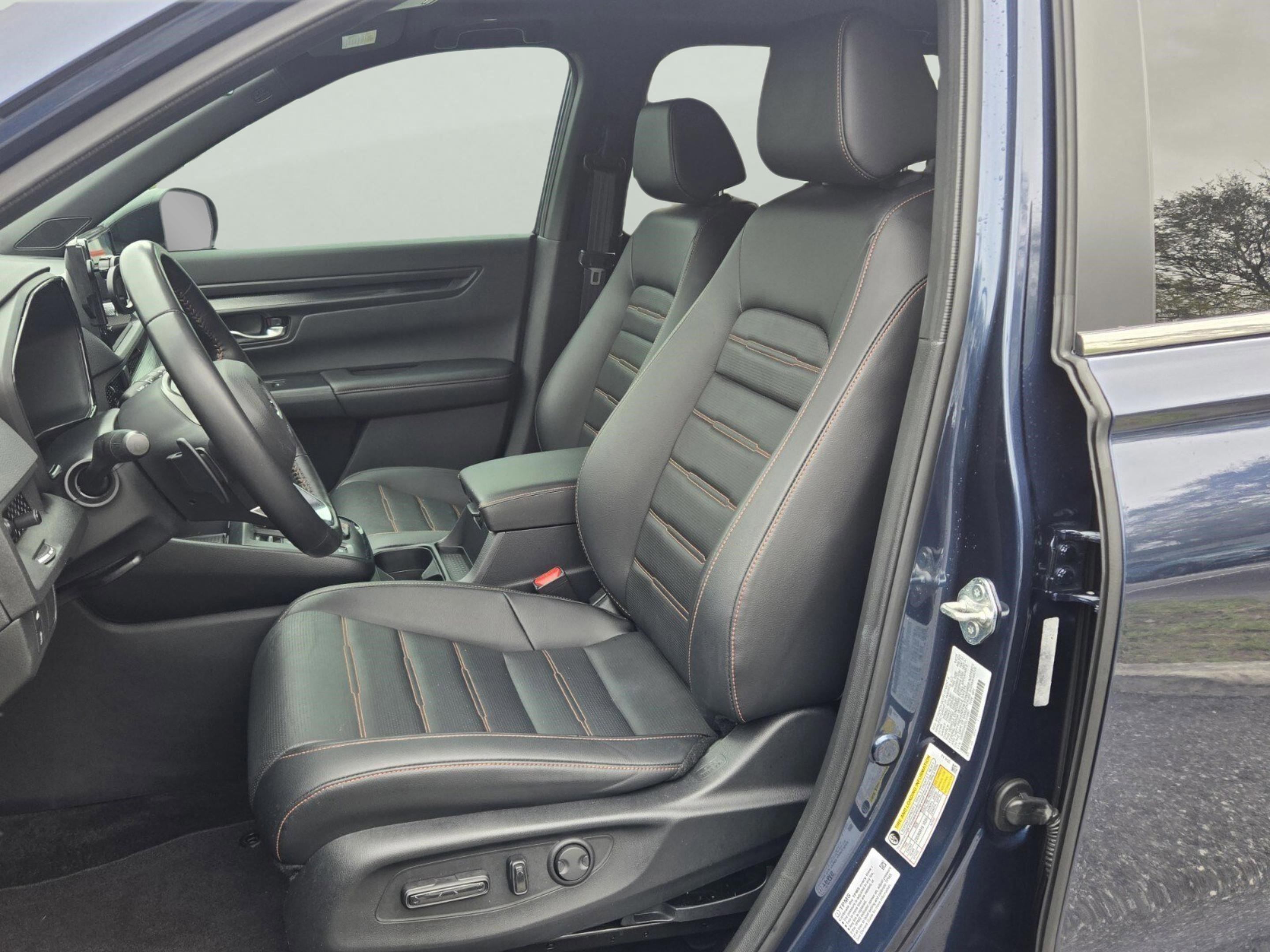 Used 2025 Honda CR-V Sport-L image 16