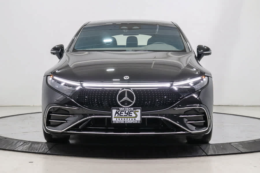Used 2023 Mercedes-Benz EQS 580 4MATIC Sedan image 2