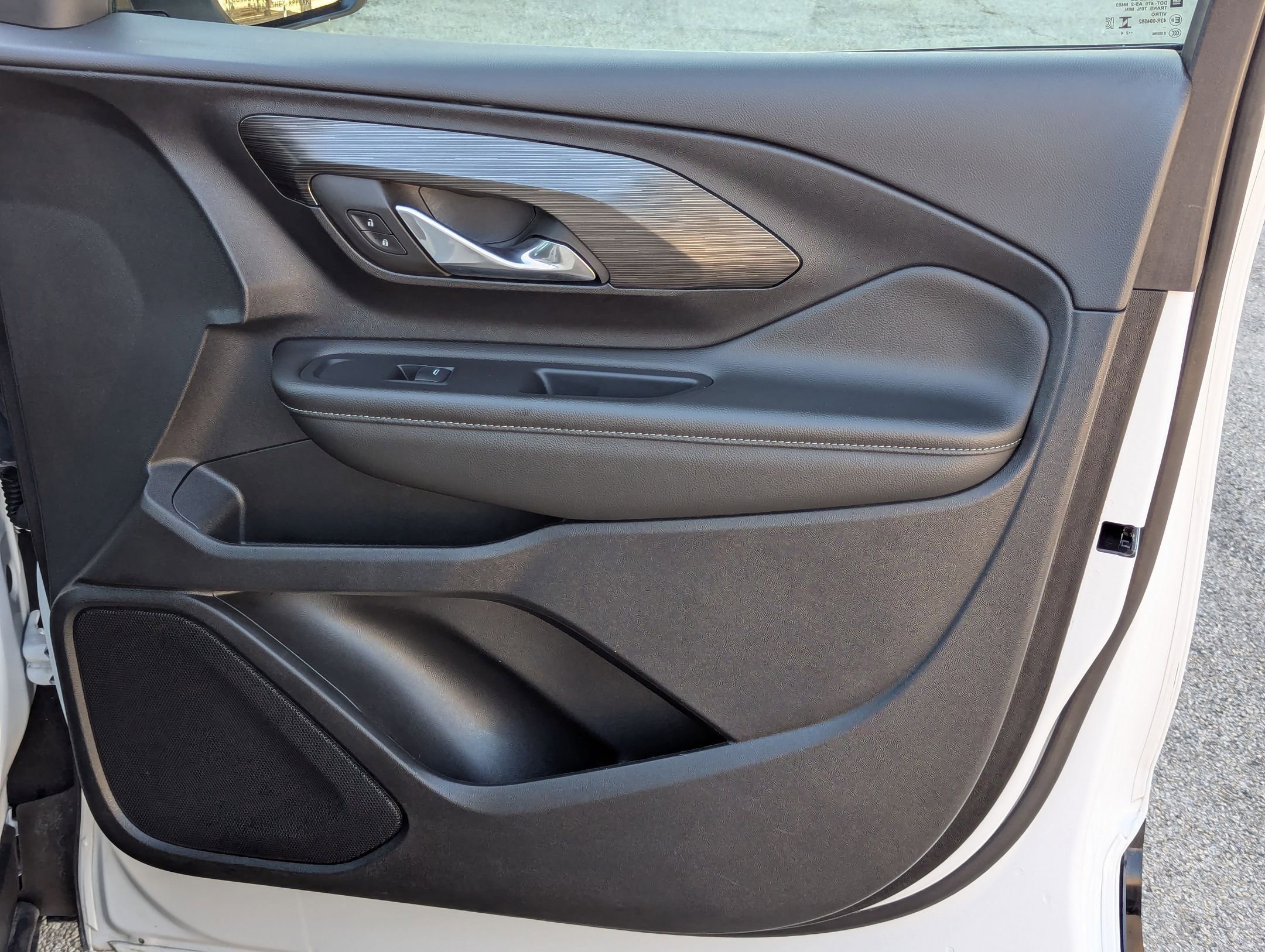 Used 2024 GMC Terrain SLE image 26