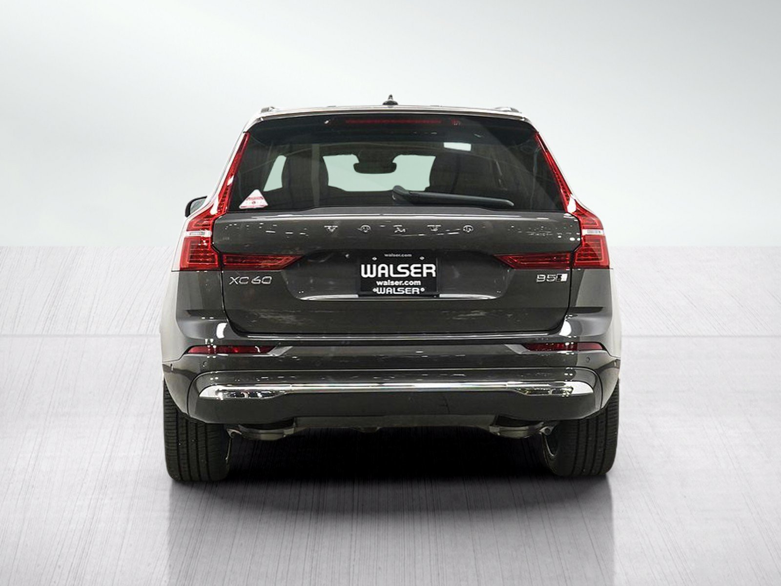 Used 2023 Volvo XC60 B5 Ultimate w/ Climate Package AWD/4WD image 4