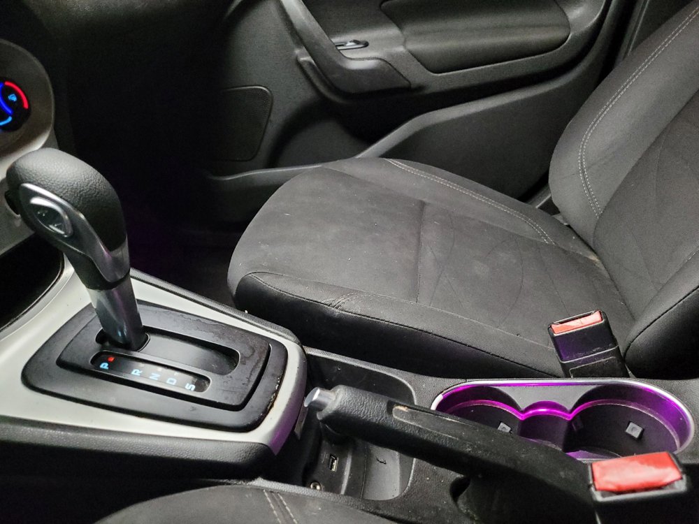 Used 2018 Ford Fiesta SE image 26