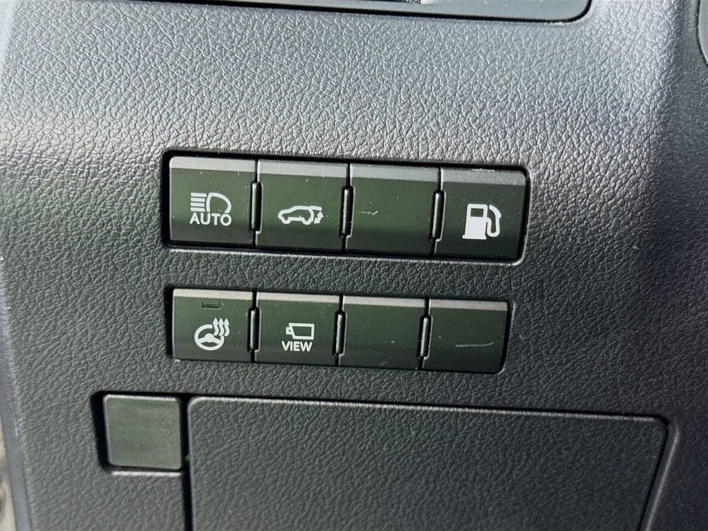 Used 2022 Lexus RX 450h AWD w/ Premium Package image 17