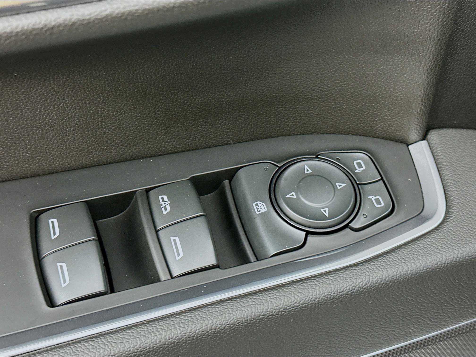 Used 2022 Chevrolet Silverado 1500 LT image 15