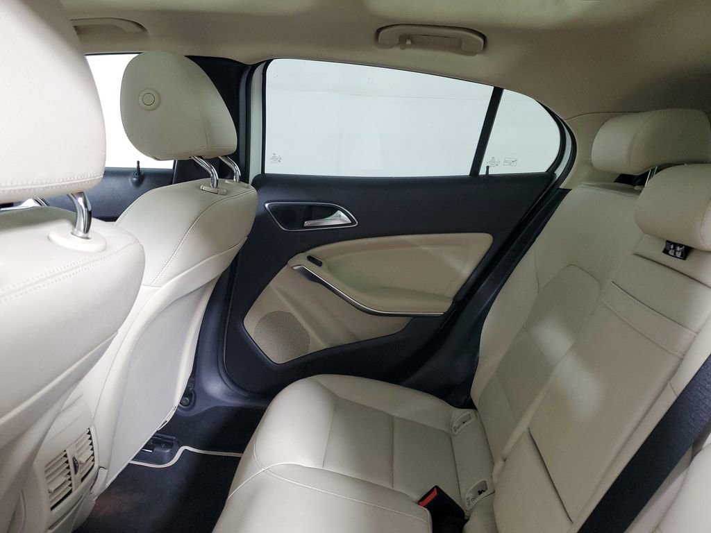 Used 2019 Mercedes-Benz GLA 250 image 11
