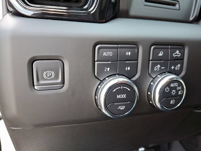Used 2024 GMC Sierra 1500 AT4 w/ AT4 Preferred Package AWD/4WD image 24