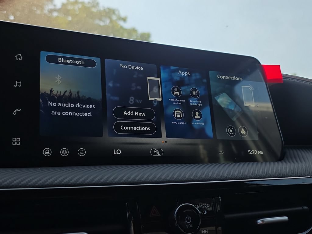 New 2026 Nissan Kicks SR AWD/4WD image 30