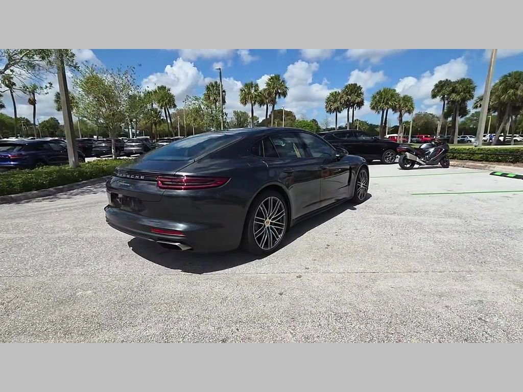 Used 2018 Porsche Panamera image 34