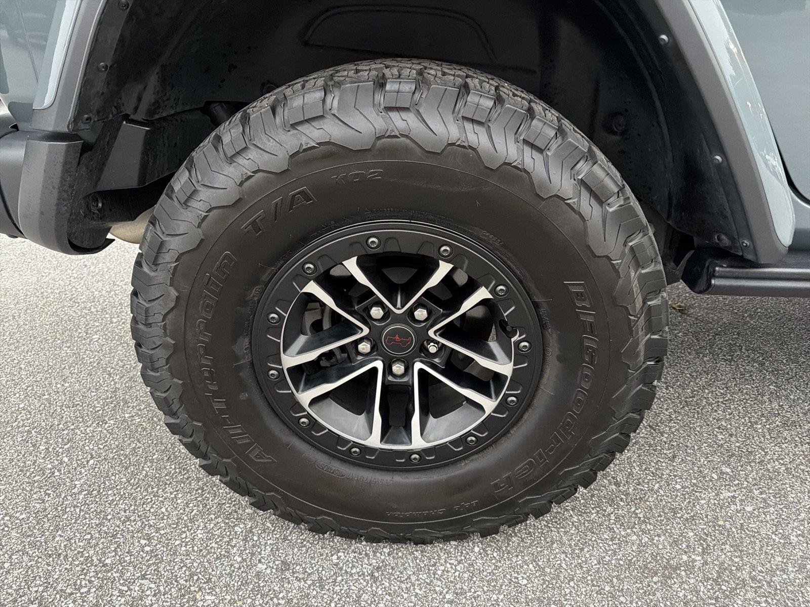 Used 2025 Jeep Wrangler Unlimited Rubicon AWD/4WD image 17