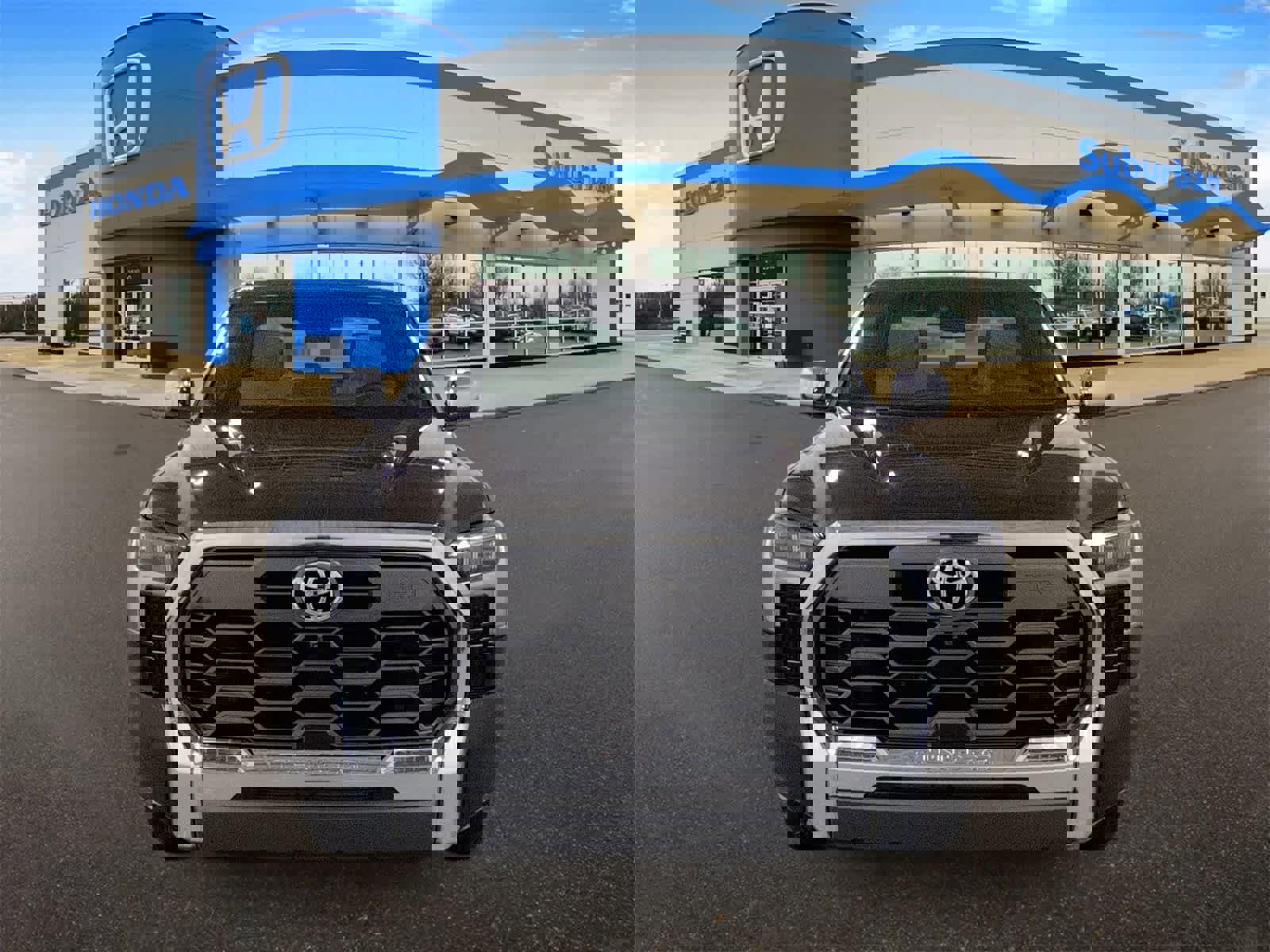 Used 2023 Toyota Tundra 1794 Edition image 3