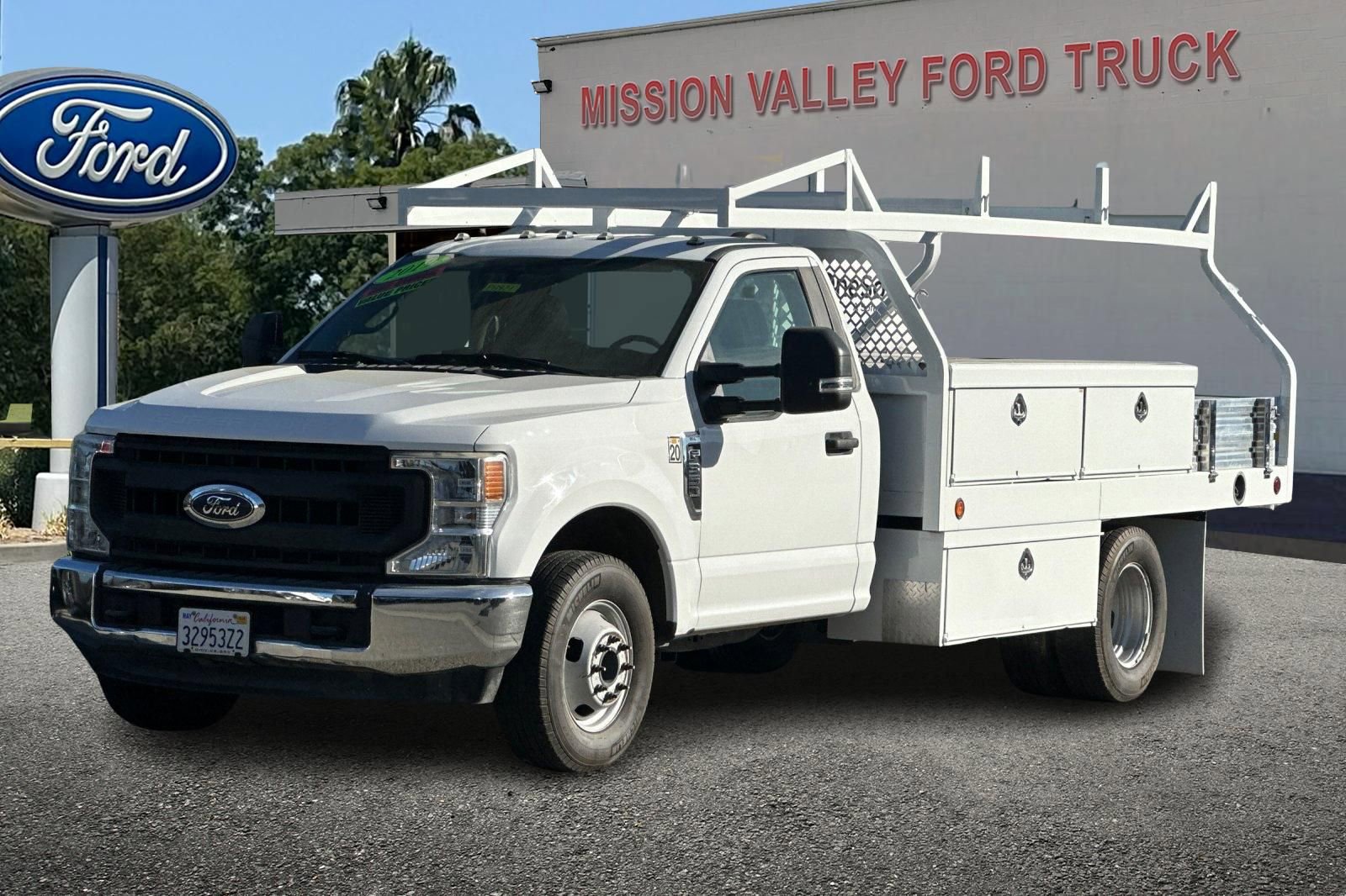 Used 2020 Ford F350 XL w/ Power Equipment Group image 8