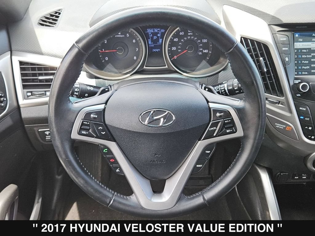 Used 2017 Hyundai Veloster Value Edition FWD image 21