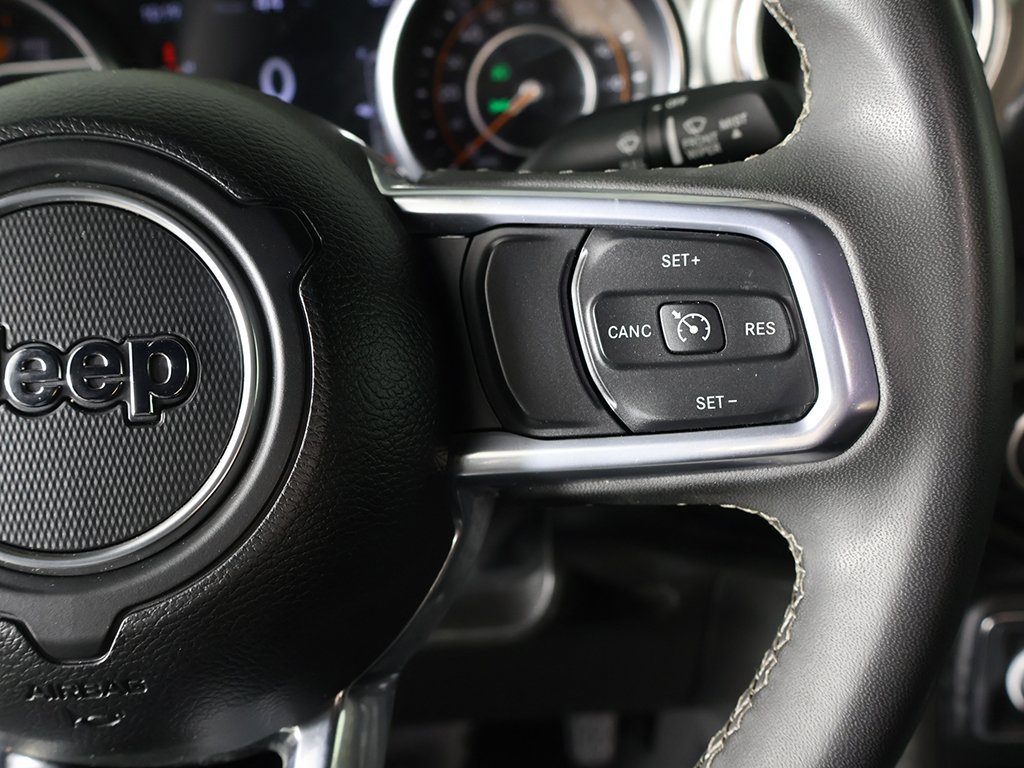 Used 2023 Jeep Wrangler Unlimited Sahara AWD/4WD image 36