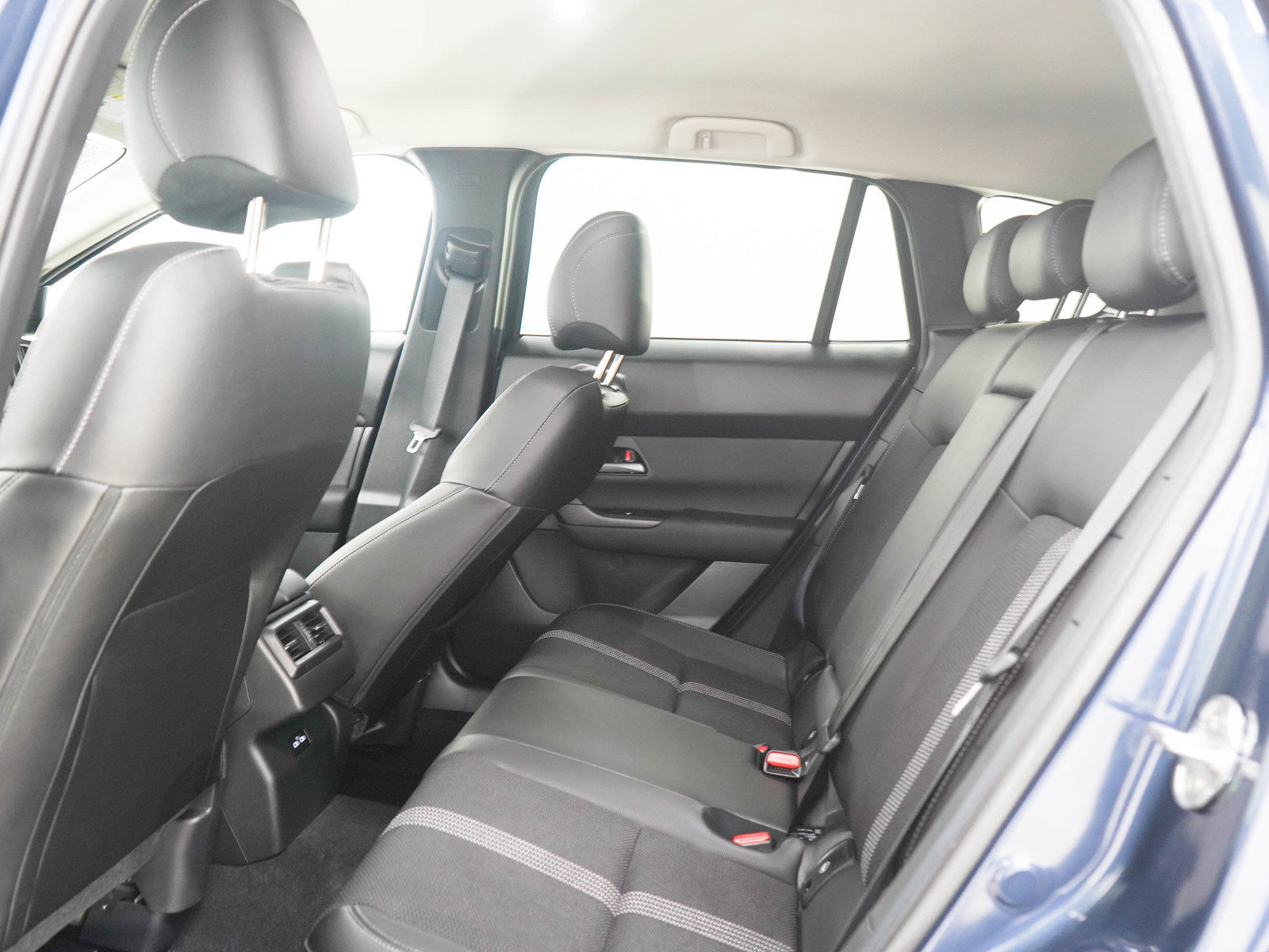 Used 2025 MAZDA CX-50 AWD 2.5 S w/ Select Package image 14