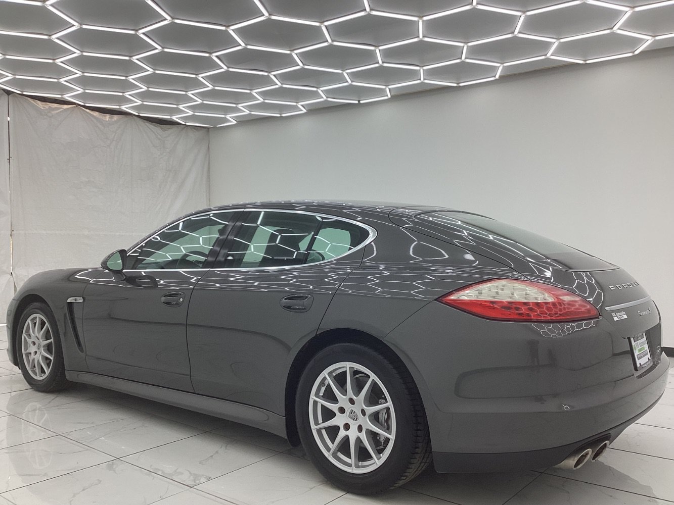Used 2013 Porsche Panamera S RWD image 10