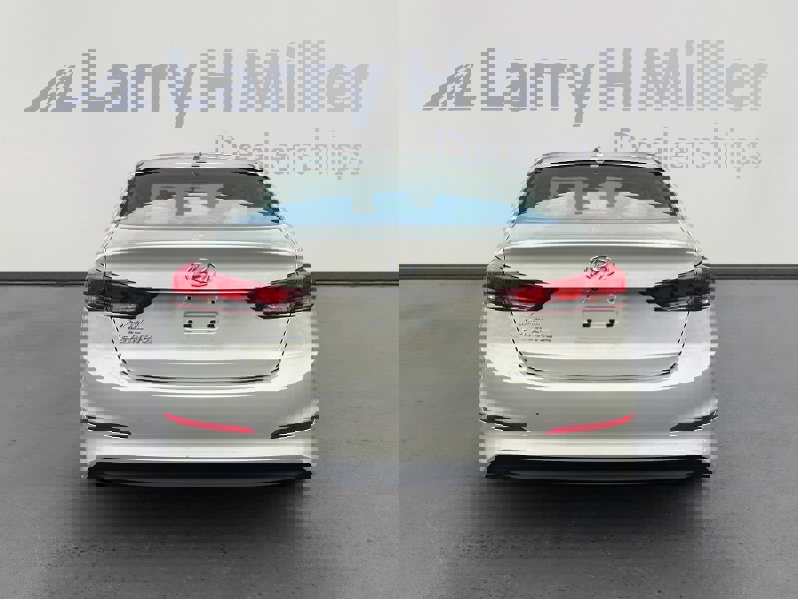 Used 2017 Hyundai Elantra SE w/ SE A/T Tech Package 03 image 5