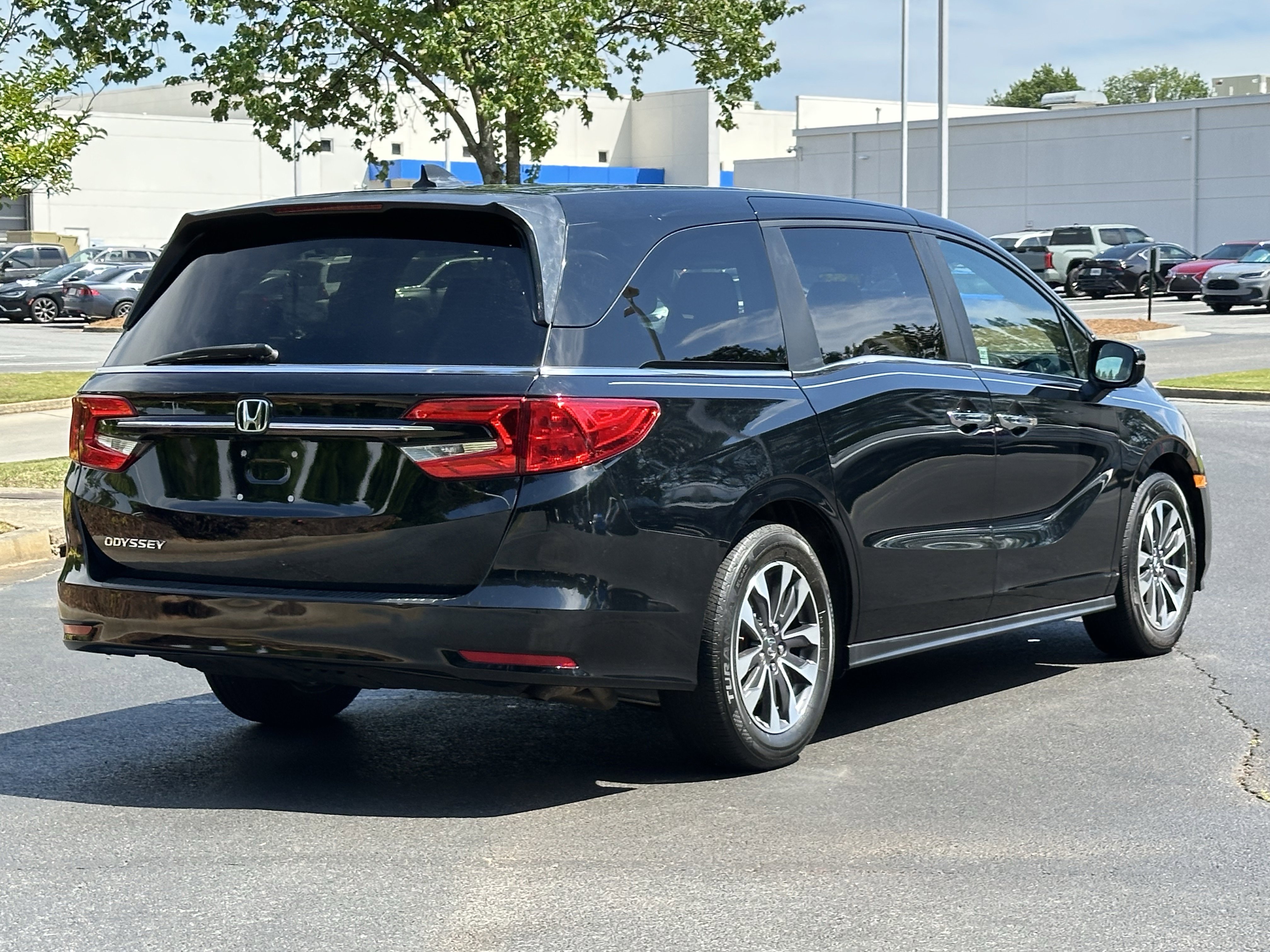Used 2024 Honda Odyssey EX-L image 13