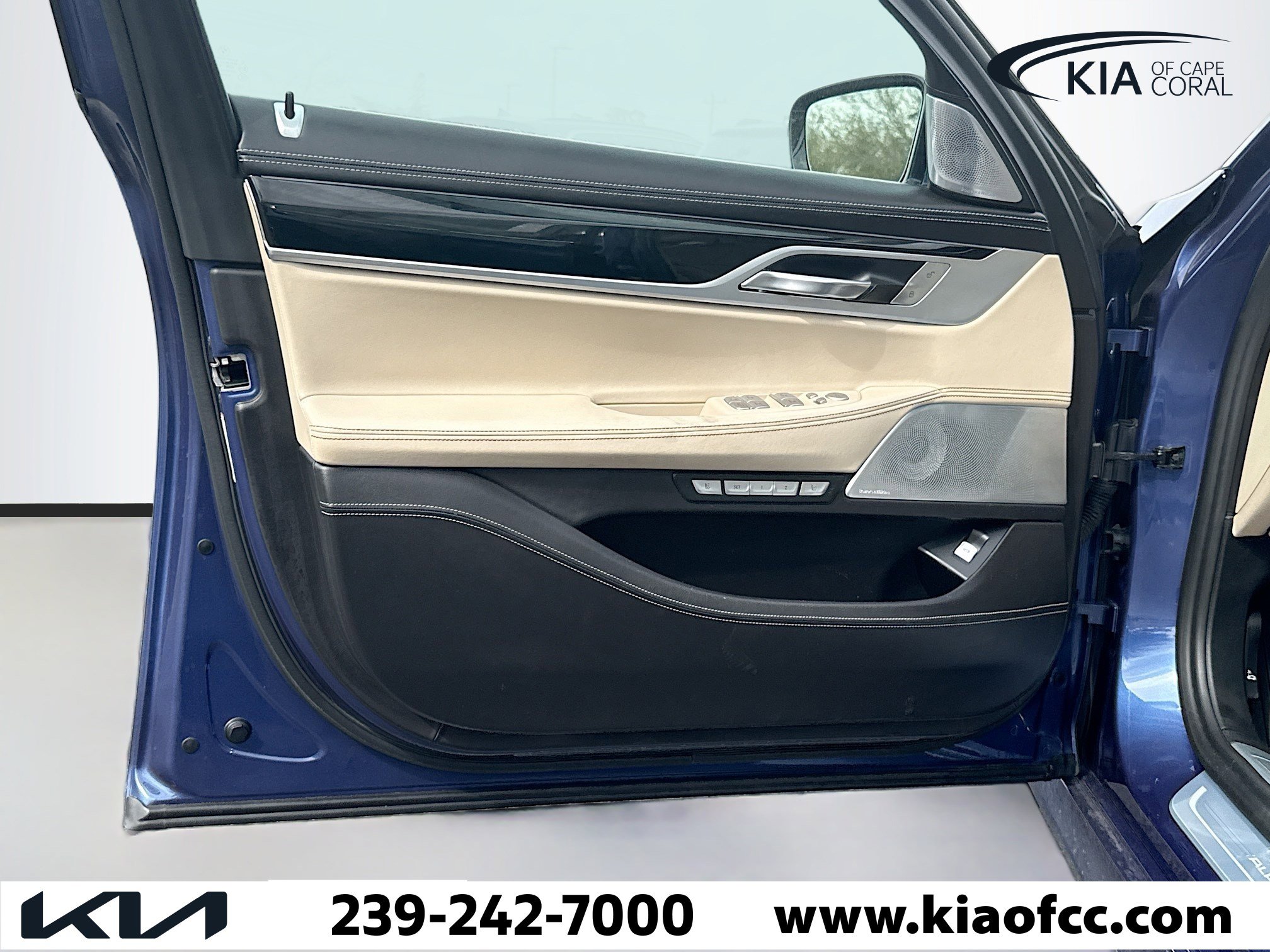 Used 2018 BMW ALPINA B7 xDrive AWD/4WD image 21