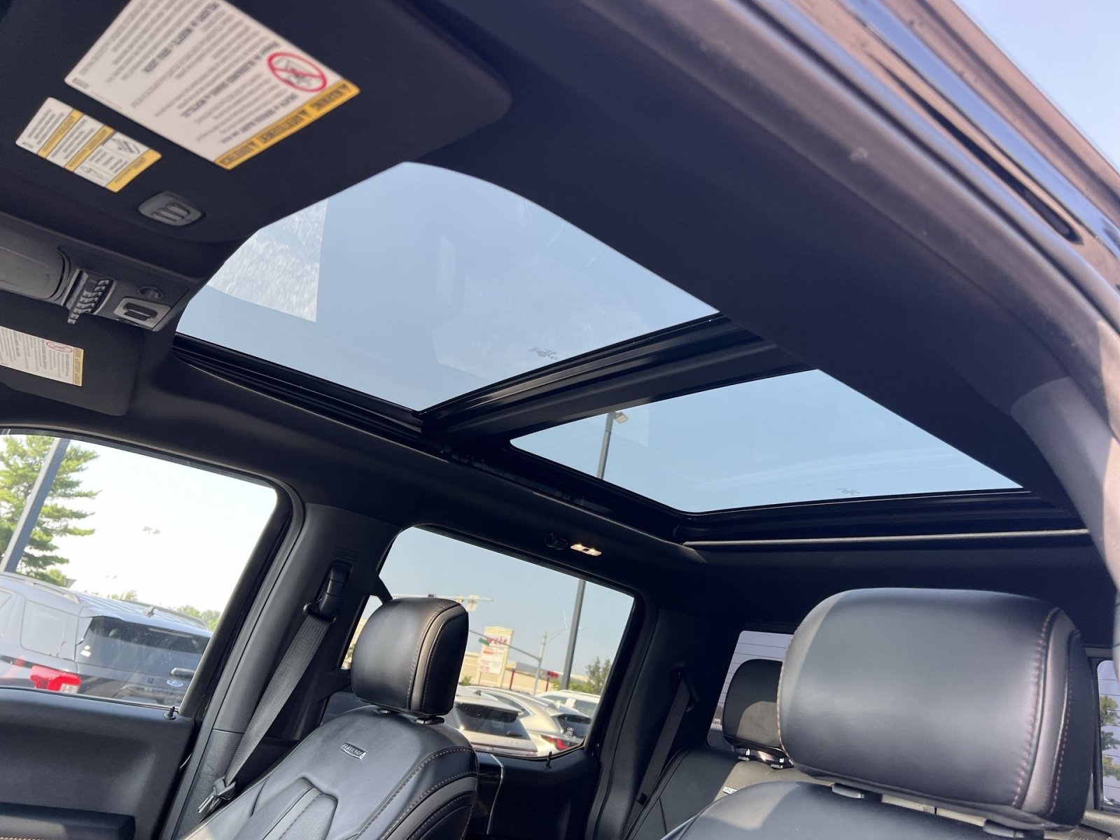 Certified 2020 Ford F450 Platinum w/ FX4 Off-Road Package AWD/4WD image 32