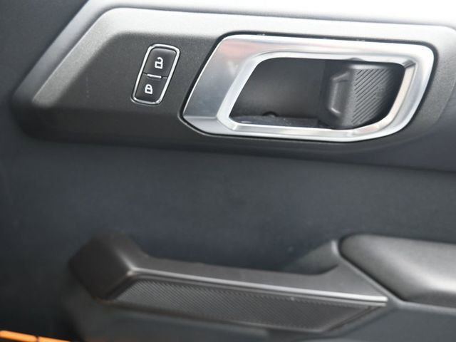 Used 2024 Ford Bronco Badlands image 19