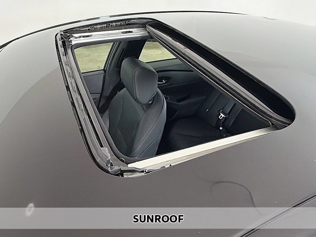 Used 2025 Honda Accord Sport image 3