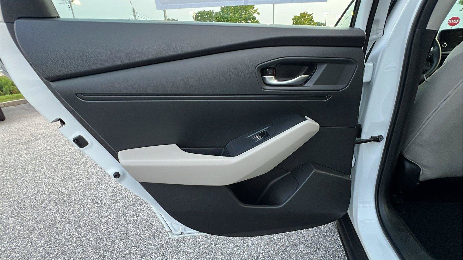 Certified 2025 Honda Accord LX image 16