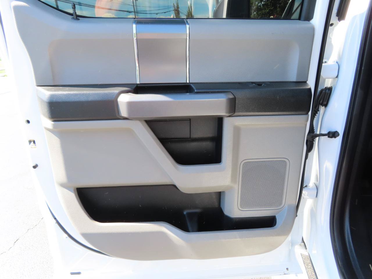 Used 2018 Ford F250 XLT w/ XLT Premium Package AWD/4WD image 39