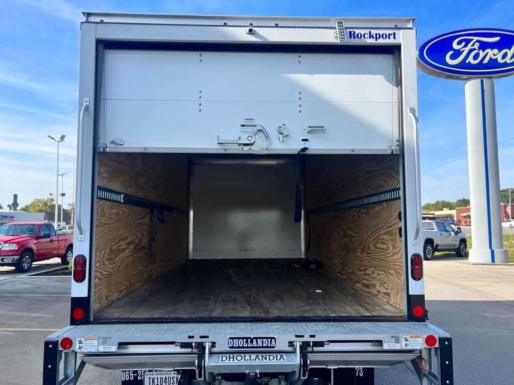 Used 2024 Ford F550 XL image 40