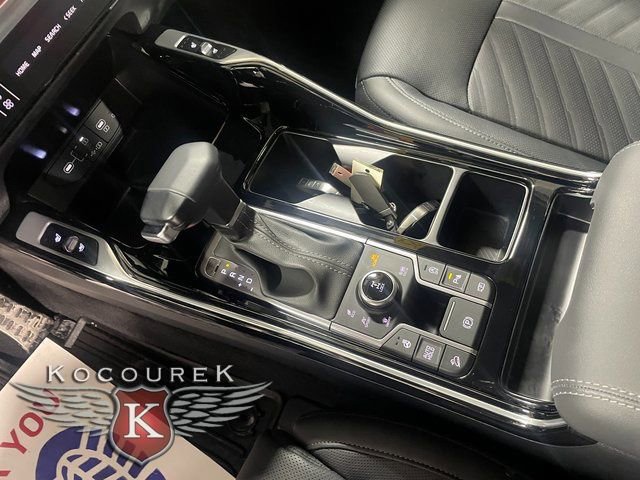 Used 2025 Kia Sorento SX Prestige image 17