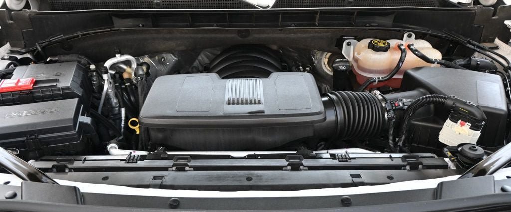 Used 2023 GMC Yukon SLT RWD image 26