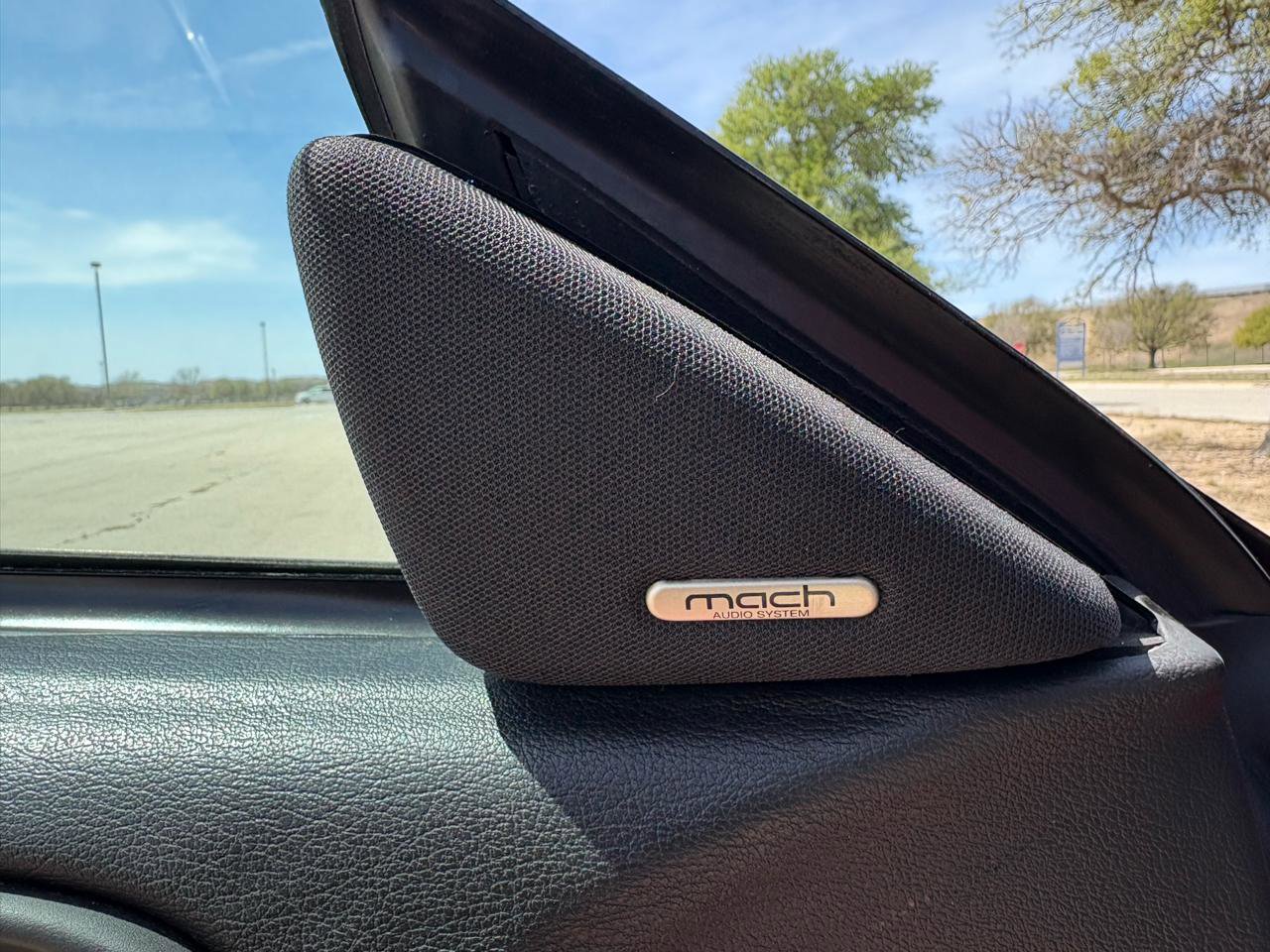 Used 2004 Ford Mustang 2dr CONVERTIBLE V6 image 41