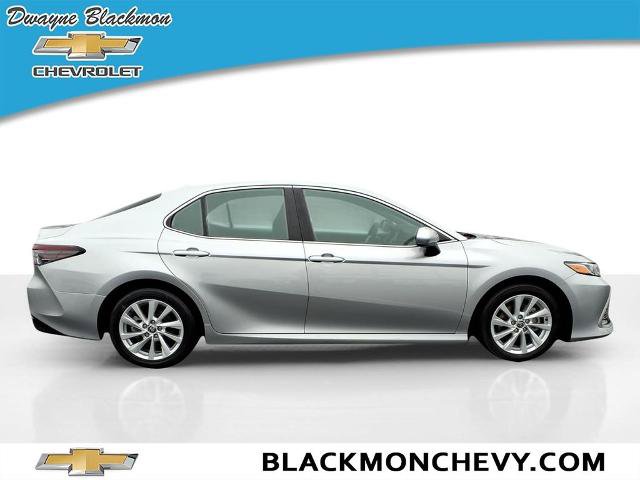 Used 2021 Toyota Camry LE FWD image 2