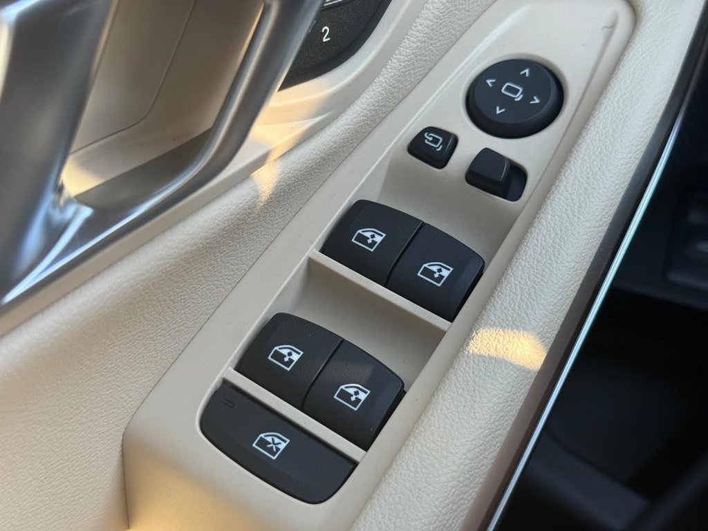 New 2026 BMW 330i xDrive Sedan AWD/4WD image 17