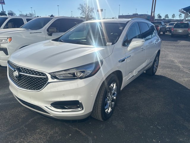 Used 2018 Buick Enclave Avenir w/ Avenir Technology Package image 3