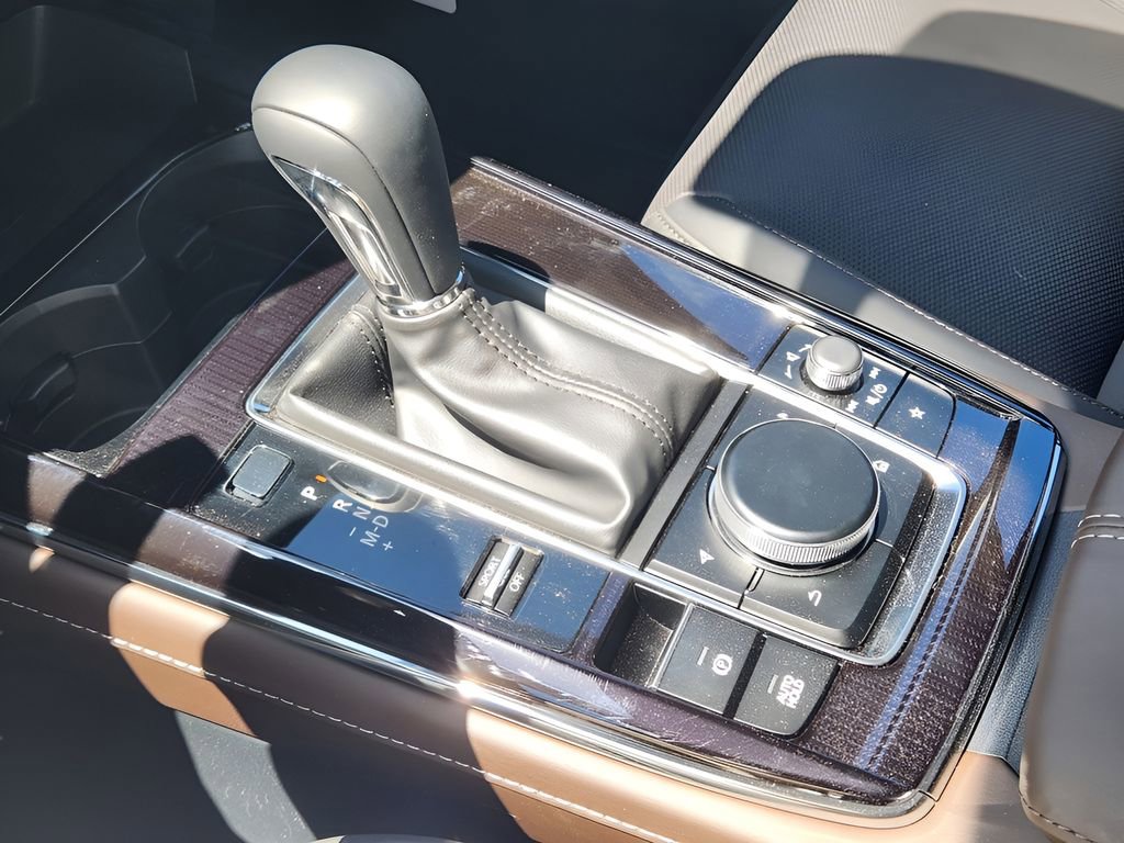 Used 2025 MAZDA CX-30 AWD 2.5 S w/ Premium Package image 17