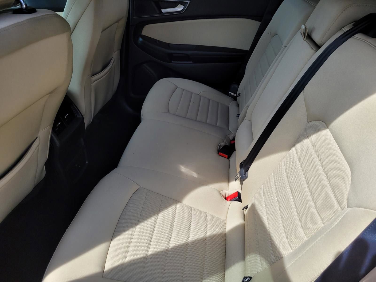 Used 2017 Ford Edge SE w/ Cargo Accessory Package FWD image 15