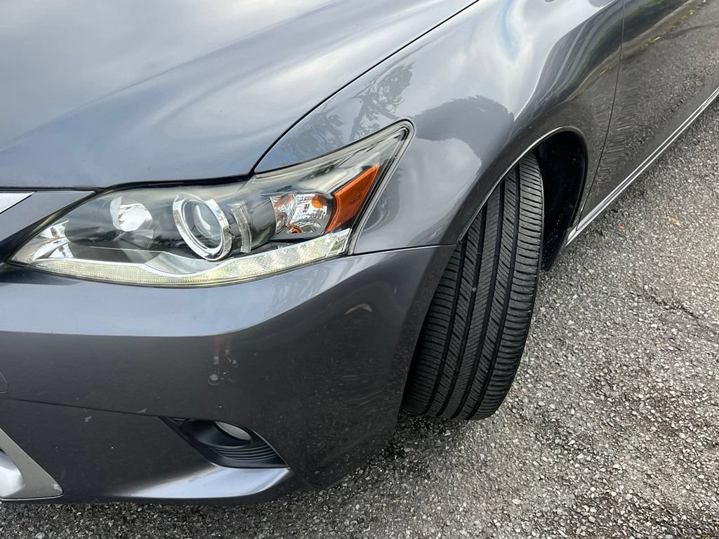 Used 2015 Lexus CT 200h w/ Seat Comfort Package FWD image 3