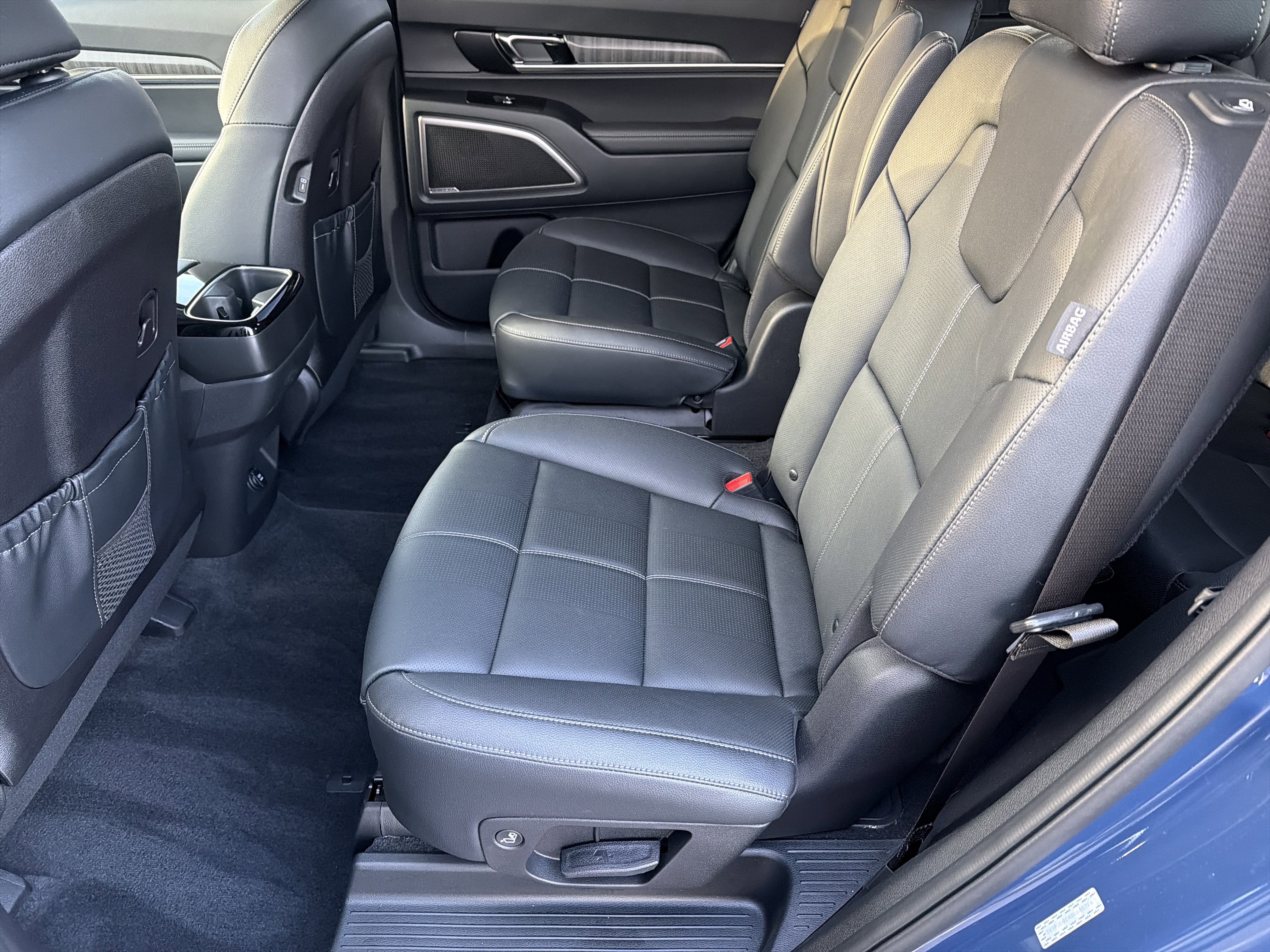 Used 2025 Kia Telluride EX image 22